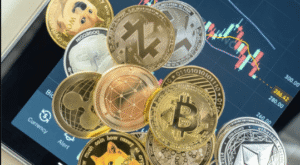 Comparing Active and Passive Crypto Investing